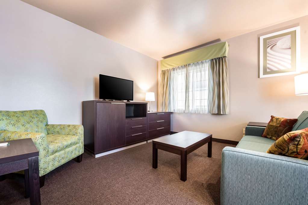 Quality Inn & Suites Bainbridge Island - photo 34