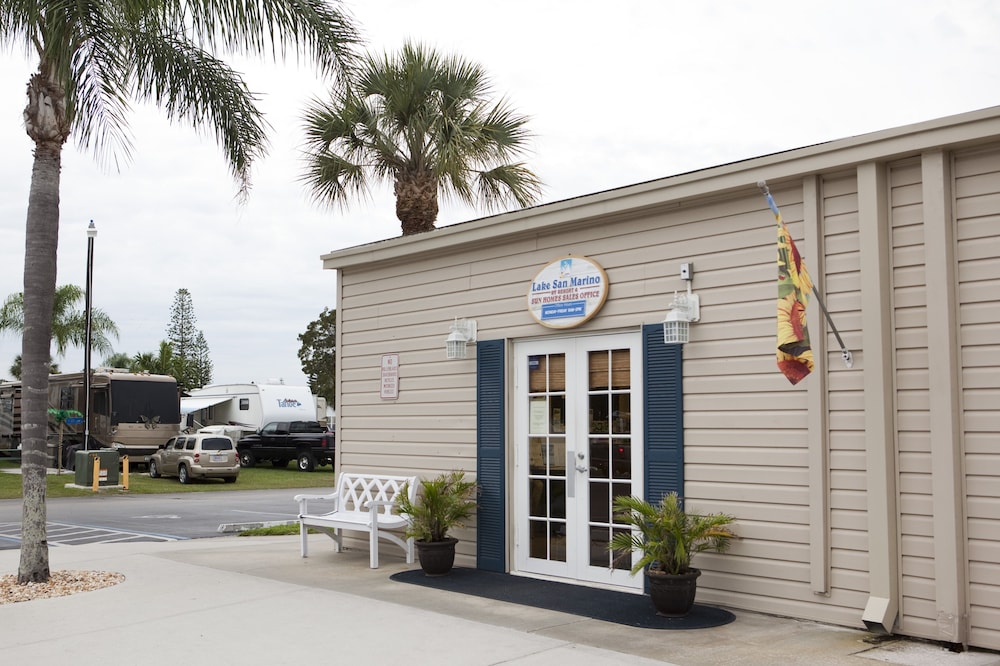 Lake San Marino RV Resort - photo 3