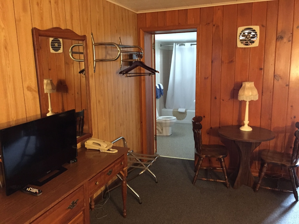Blue Sky Motel - photo 4