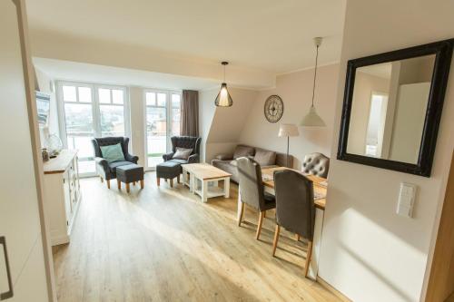 Sunnevelt Apartment 17 — 4-Star Luxury Hotel in Ostseebad Kuehlungsborn, Germany