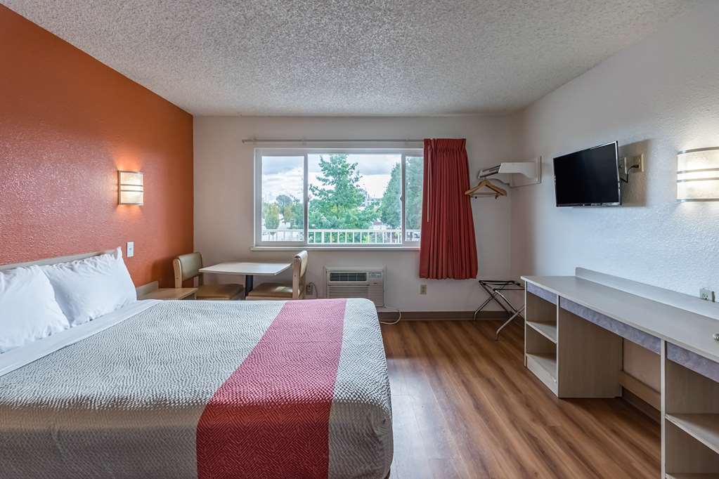 Motel 6 Beaverton OR - photo 9