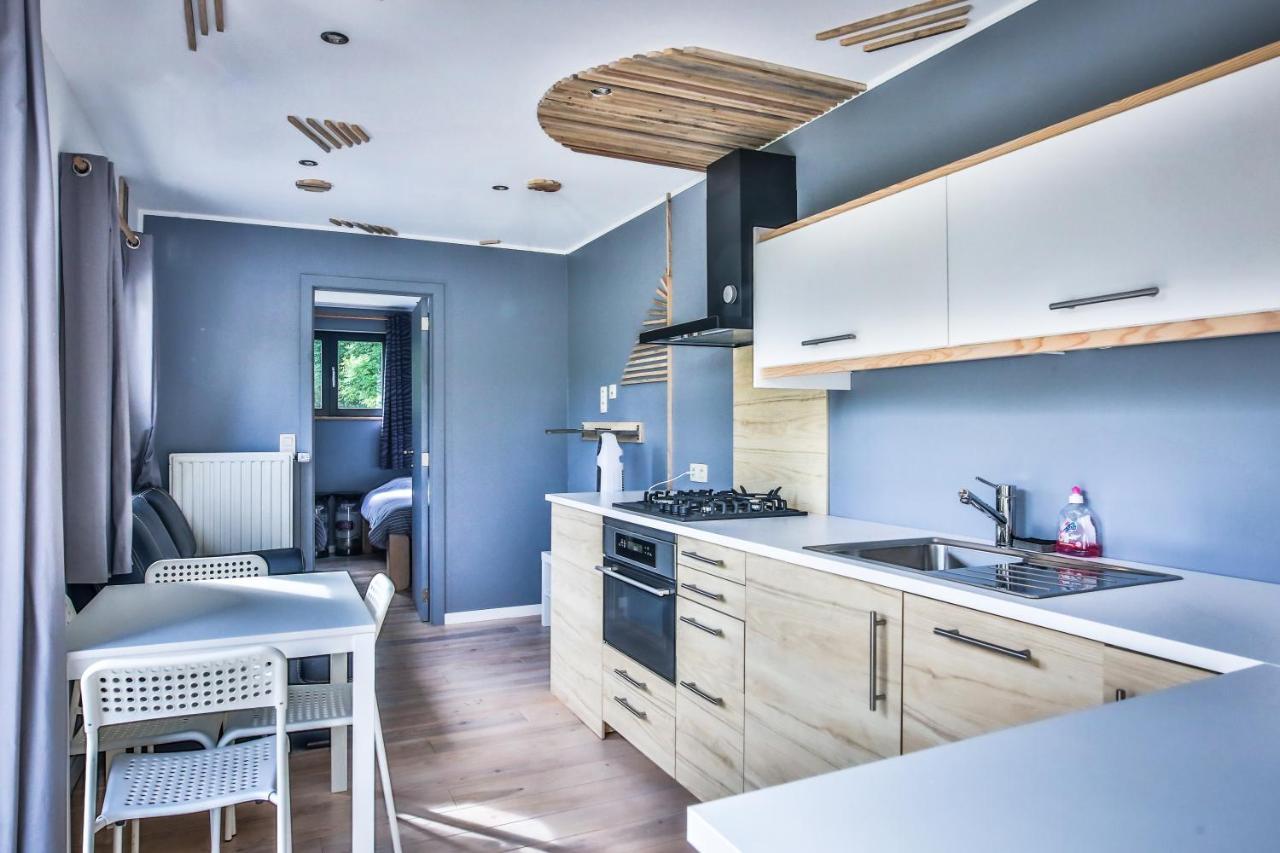 Tinyhouses Domain La vallée des Prés — hotel in Nassogne