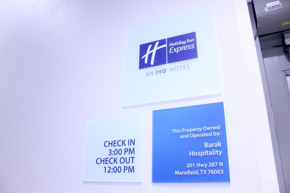 Holiday Inn Express & Suites Mansfield an IHG Hotel - photo 3