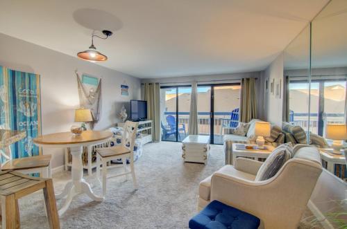 Oceanview Condo Secluded Beach — 4-Star Luxury Hotel in Myrtle Beach, United States