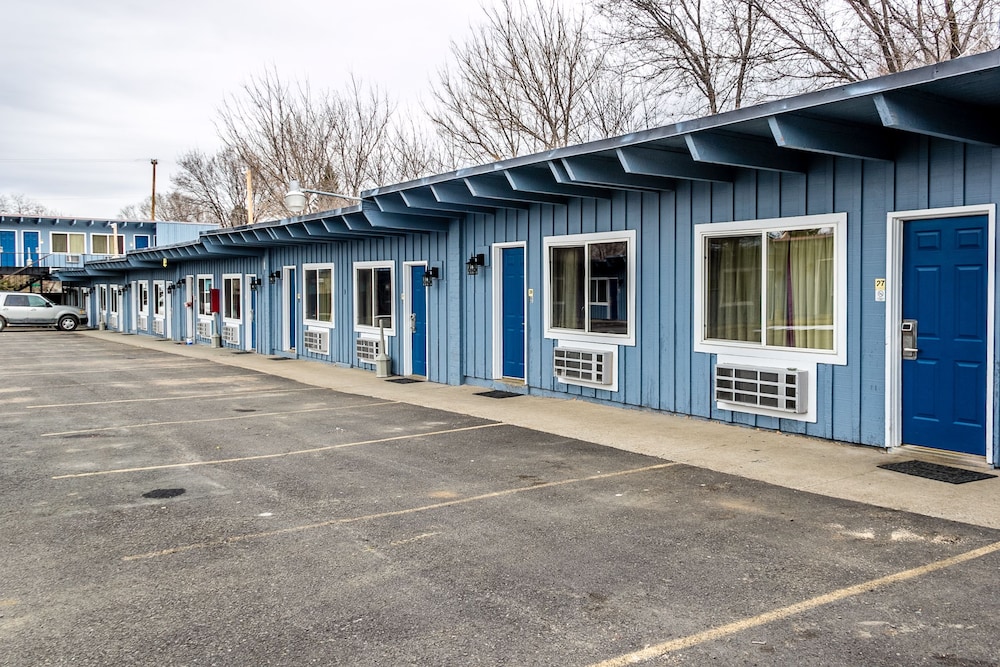 Lakeview Lodge Motel - photo 13