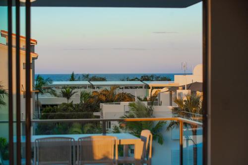 Verve on Cotton Tree managed by Sunny Coast Escapes — 4-Star Luxury Hotel in Maroochydore, Australia
