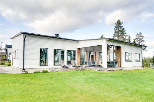 Villa Rainbow — 4-Star Luxury Hotel in Rovaniemi, Finland