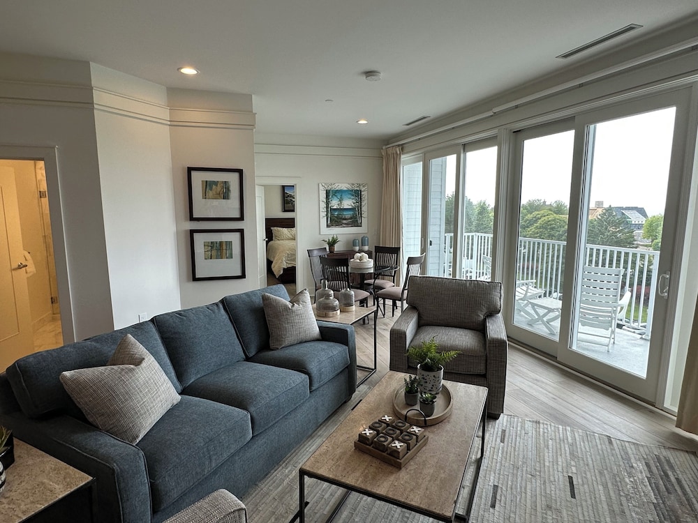 Village Suites Bay Harbor - photo 44