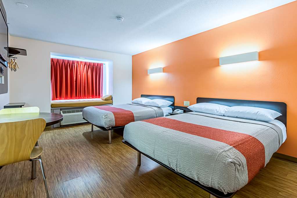 Motel 6 Indianapolis Carmel - photo 7