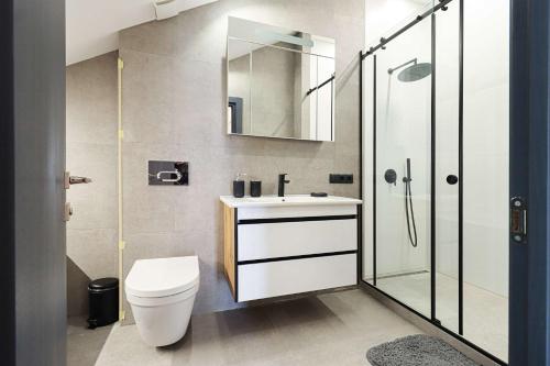 Stylish 3BR Duplex in Avlabari By Wehost