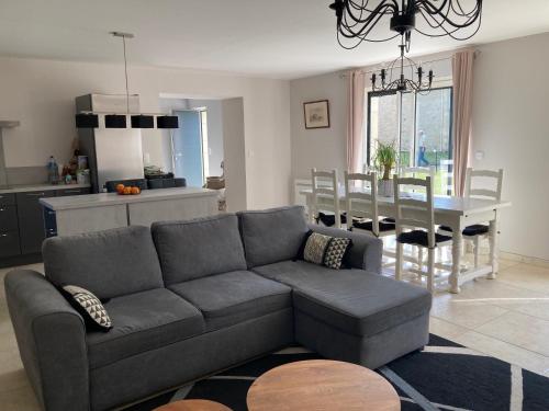 Les Hirondelles - last minute hotel in Courcy
