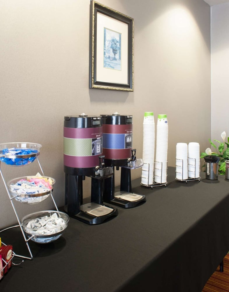 Hampton Inn Tulsa Sand Springs - photo 48