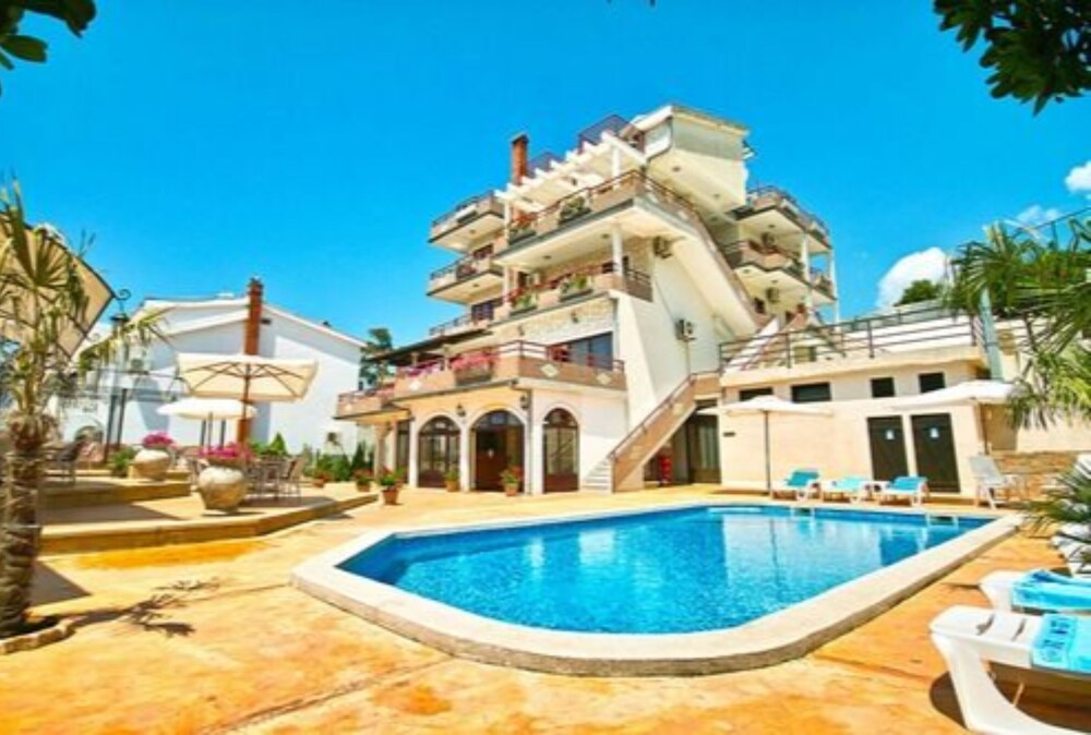 Hotel Kleopatra in Ulcinj, Montenegro