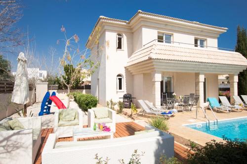 Blue Water Bay Villas