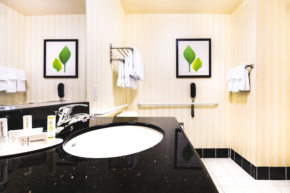 Fairfield Inn & Suites by Marriott Redding - photo 22