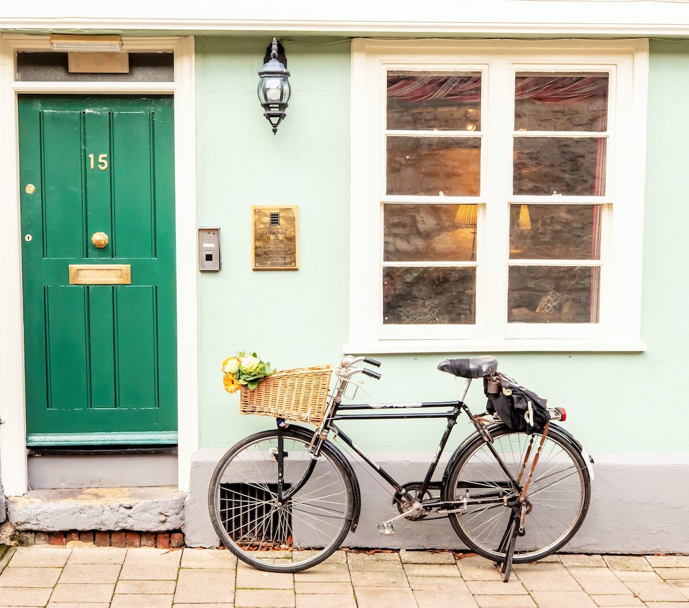Tower House - carbon neutral hotel in Oxford