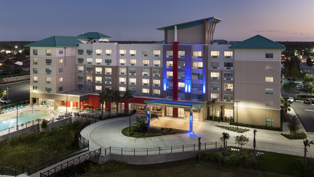 Holiday Inn Express & Suites Orlando at SeaWorld by IHG - photo 51
