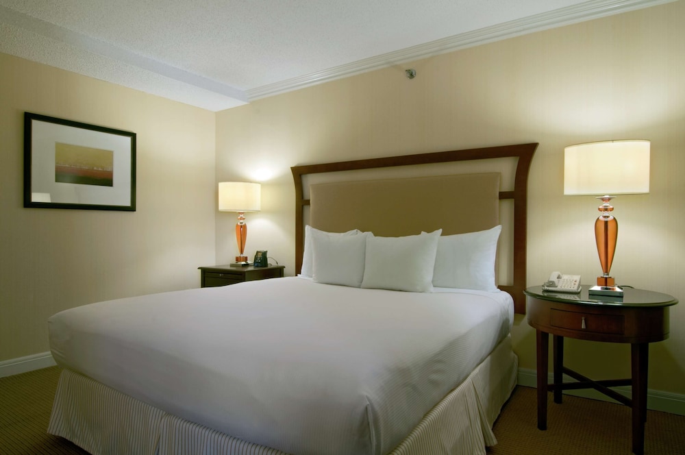 Hilton Raleigh North Hills - photo 16
