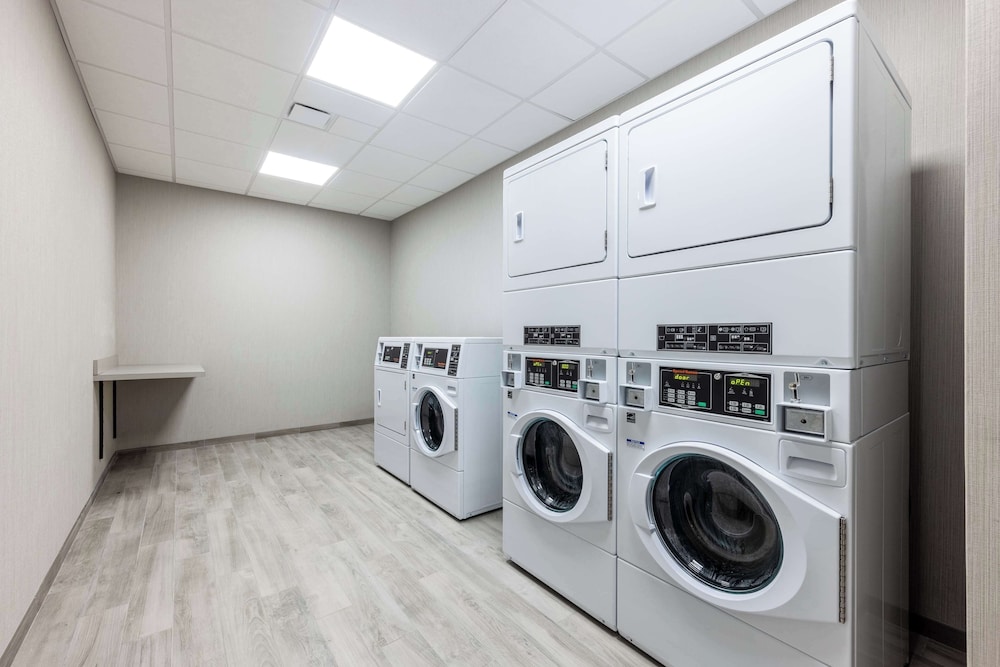 Hampton Inn by Hilton Kansas City Southeast - photo 22