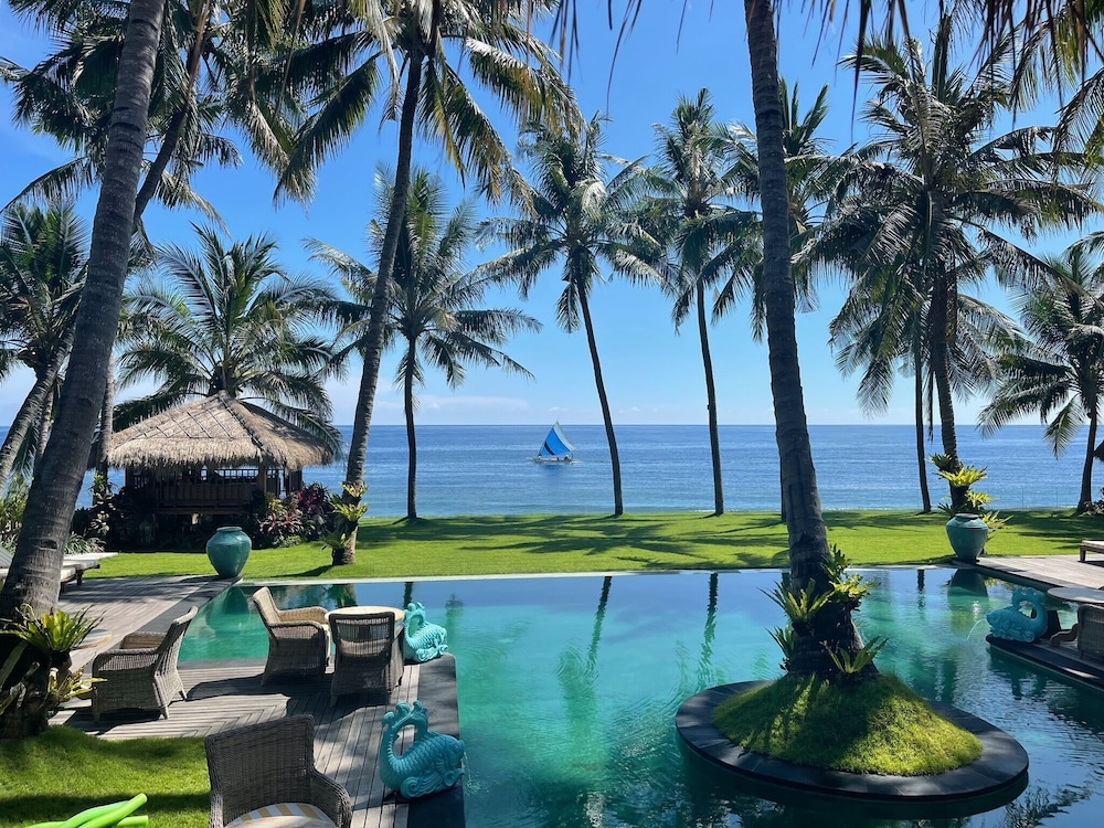 Louka Beach Bali — Kubu — photo 2