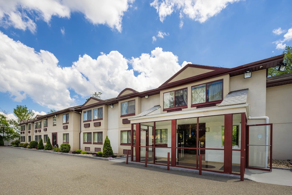 FairBridge Inn Express Nyack - photo 18