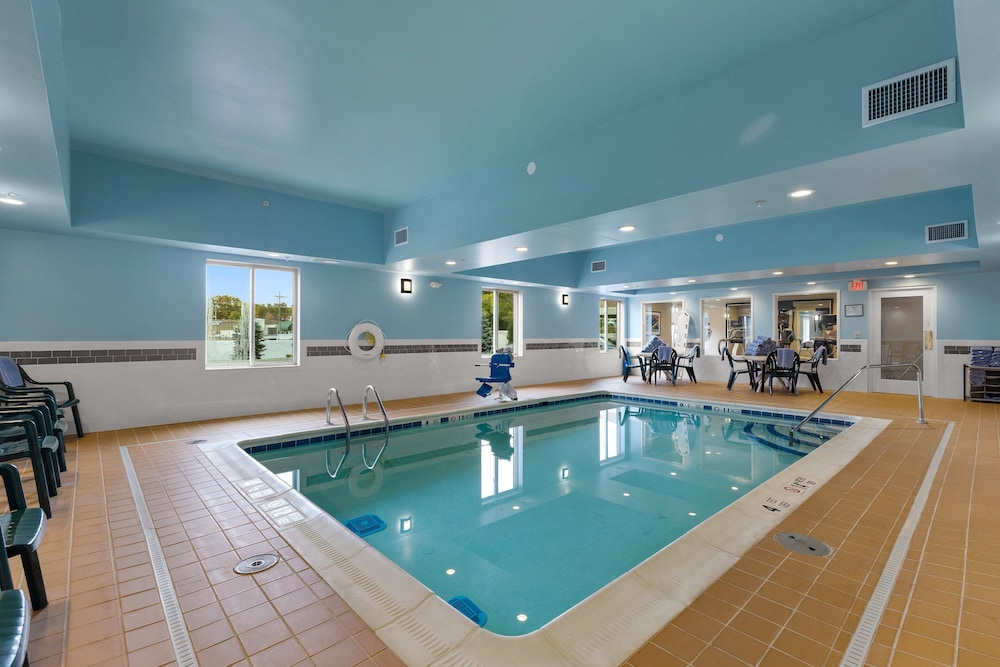 Candlewood Suites Erie by IHG - photo 15