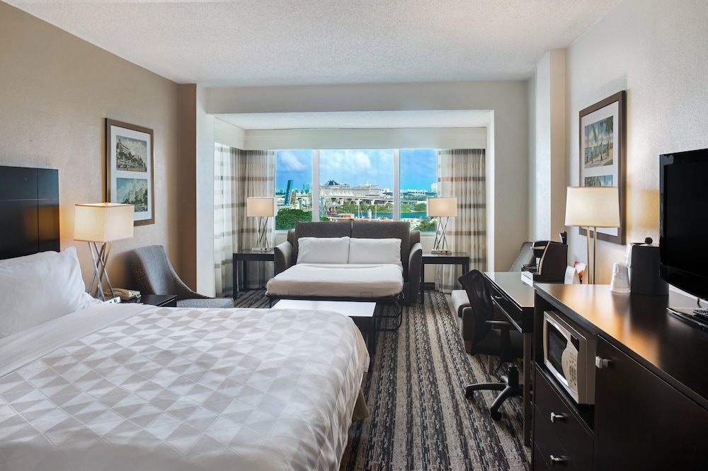 Holiday Inn Port of Miami Downtown Hotel - photo 13