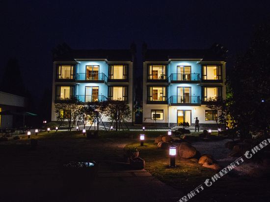 Simi Manor - carbon neutral hotel in Unknown City