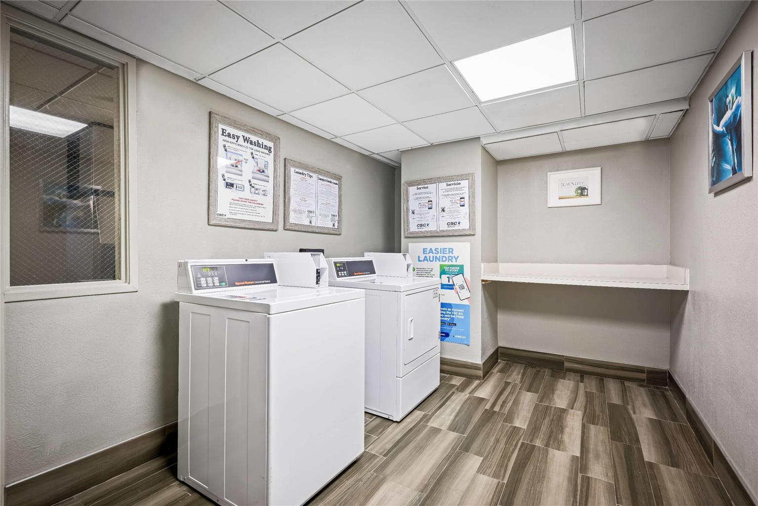 La Quinta Inn & Suites by Wyndham Miami Airport West - photo 46
