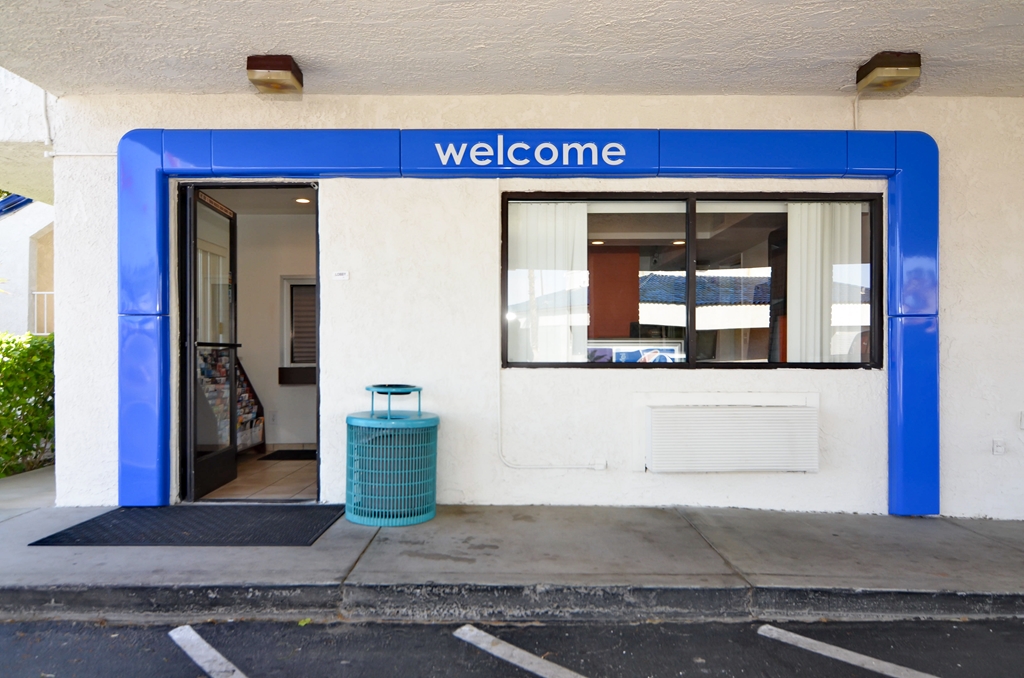 Motel 6 North Palm Springs CA North - photo 9