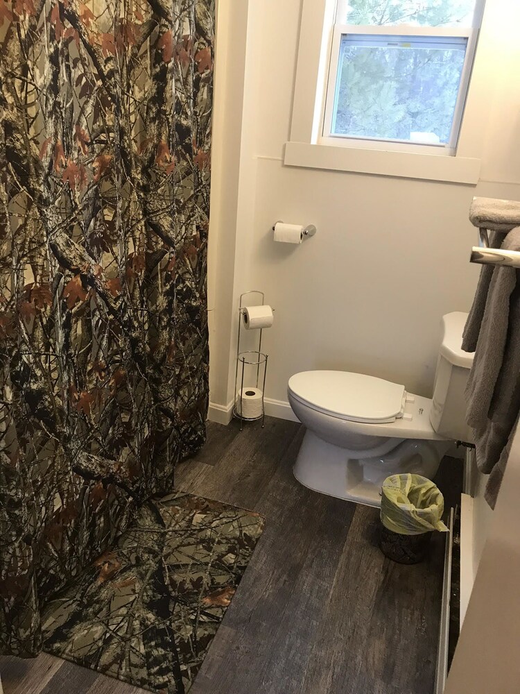 Admiral's Ocean Inn - photo 21