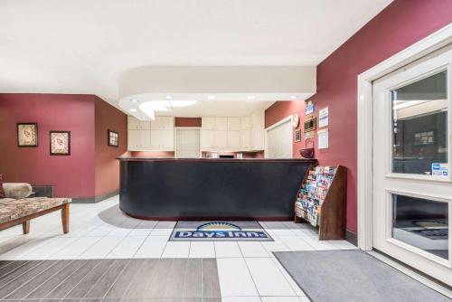 Days Inn by Wyndham Bryan College Station - photo 21