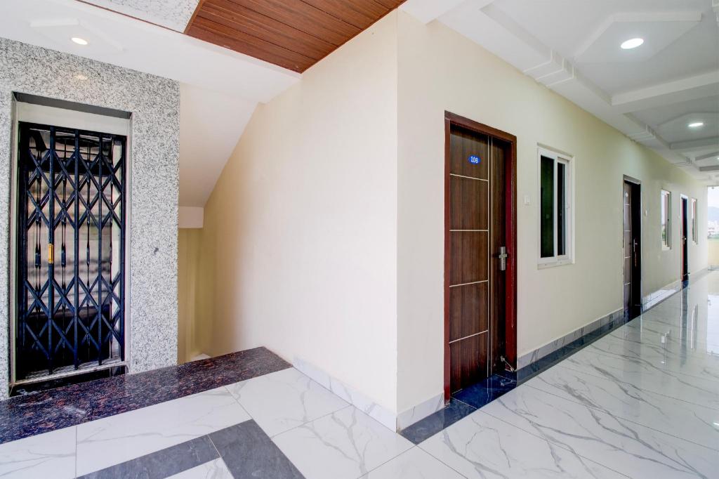 Hotel O Ramavarapadu Near PVR Icon in Vijayawada, India