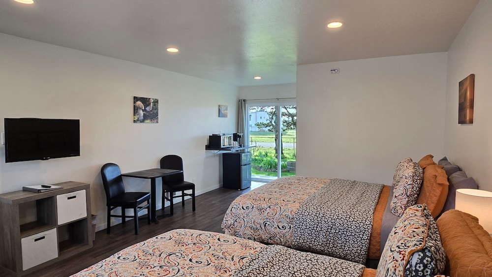 Pacific City Inn - photo 20