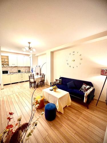 Label Apartment