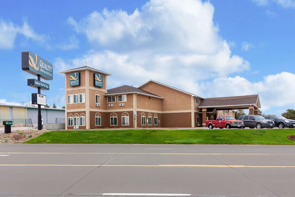 Quality Inn & Suites McCook — Mccook — photo 2