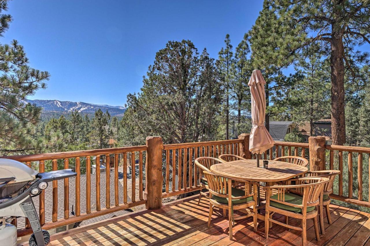 4 Mi To Snow Summit Cabin with Mtn Views And Decks — 4-Star Luxury Hotel in Big Bear Lake, United States