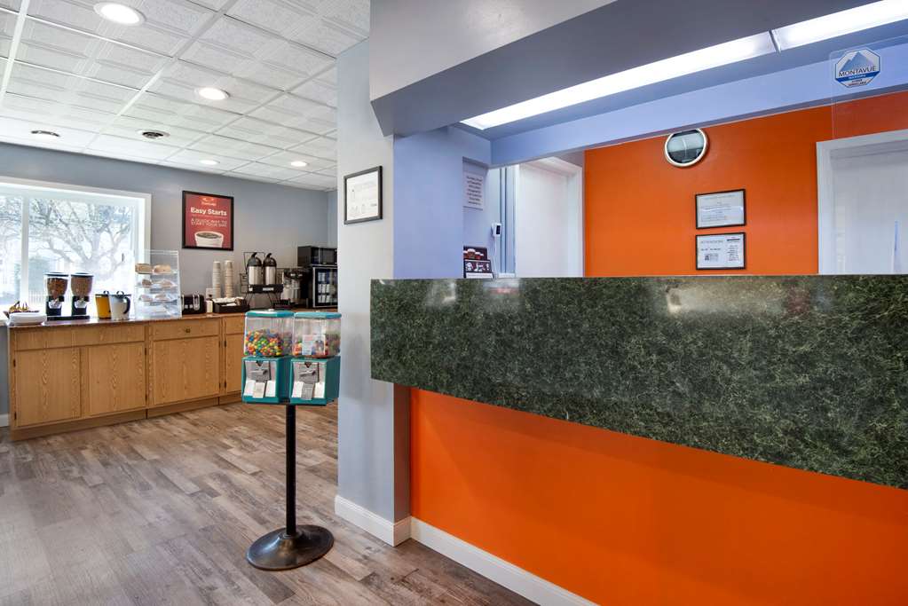 Econo Lodge Cortland Downtown - photo 6