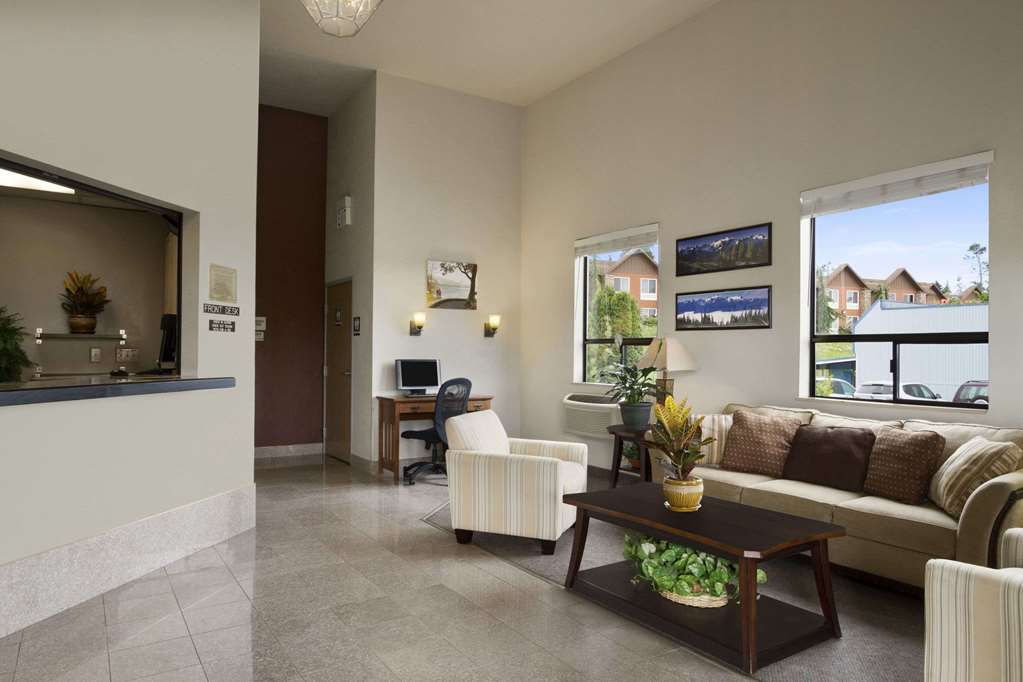 Super 8 by Wyndham Port Angeles at Olympic National Park - photo 5