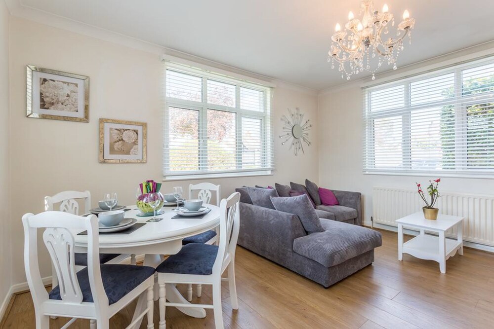 Leigh Apartments — 4-Star Luxury Hotel in Southend-On-Sea, United Kingdom