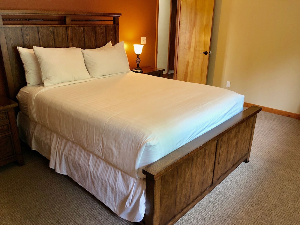 Antlers Resort - photo 7