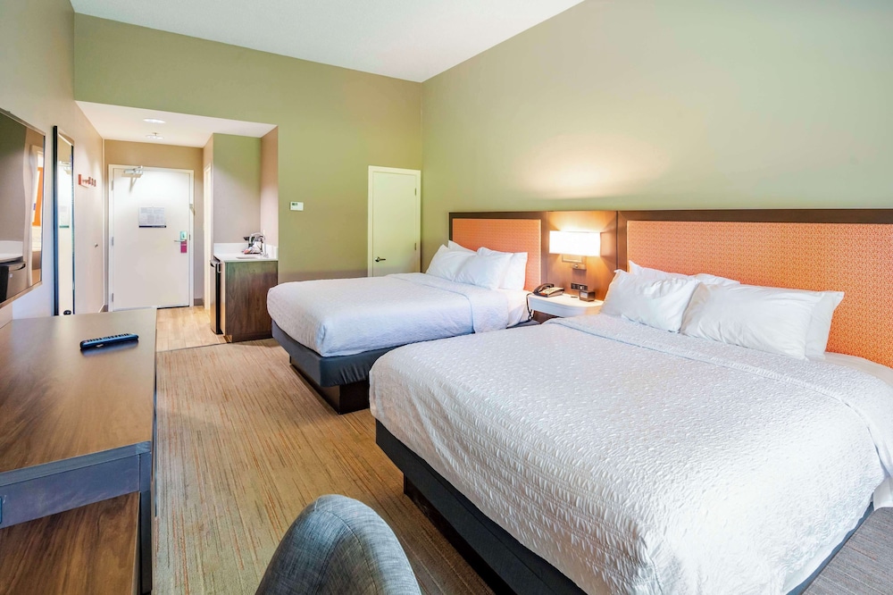 Hampton Inn Wilmington Medical Park - photo 16