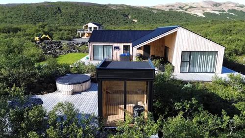 Modern and family friendly Chalet with Ouside Spa Birta Rentals — 4-Star Luxury Hotel in Borgarnes, Iceland
