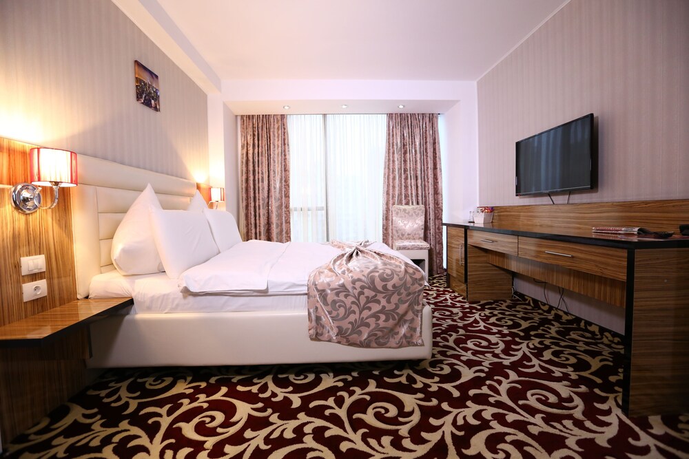 Hotel Articus — Craiova — photo 2