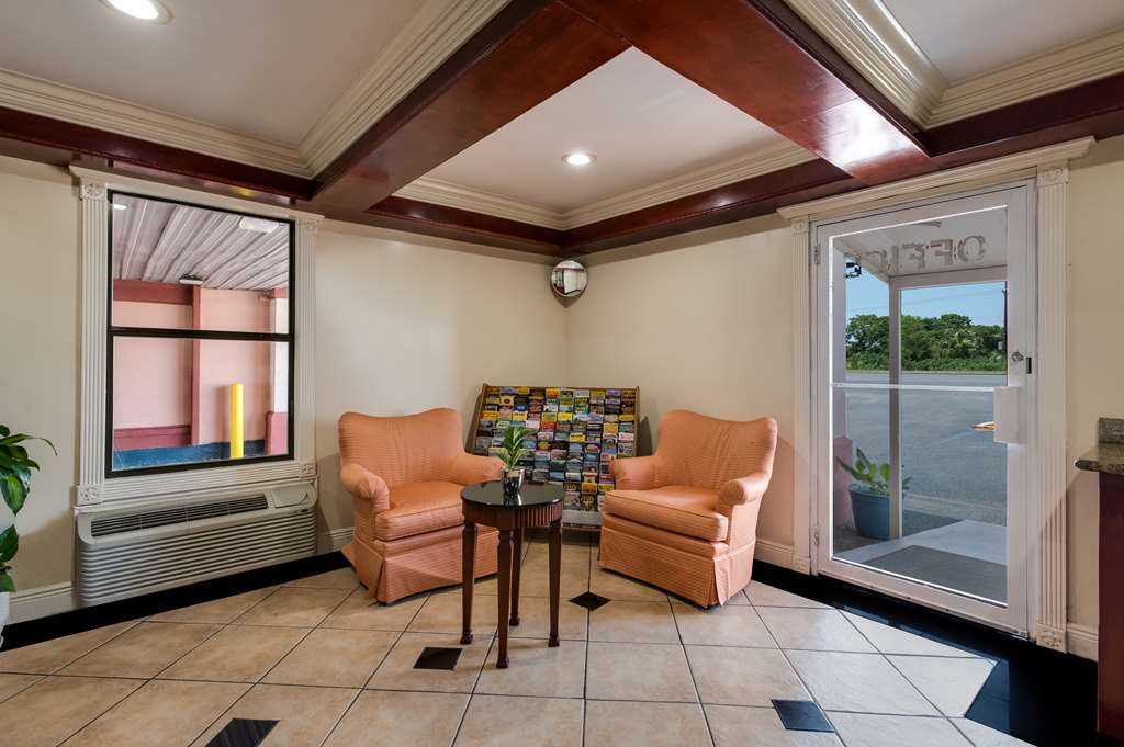 Relax Inn and Suites - photo 7