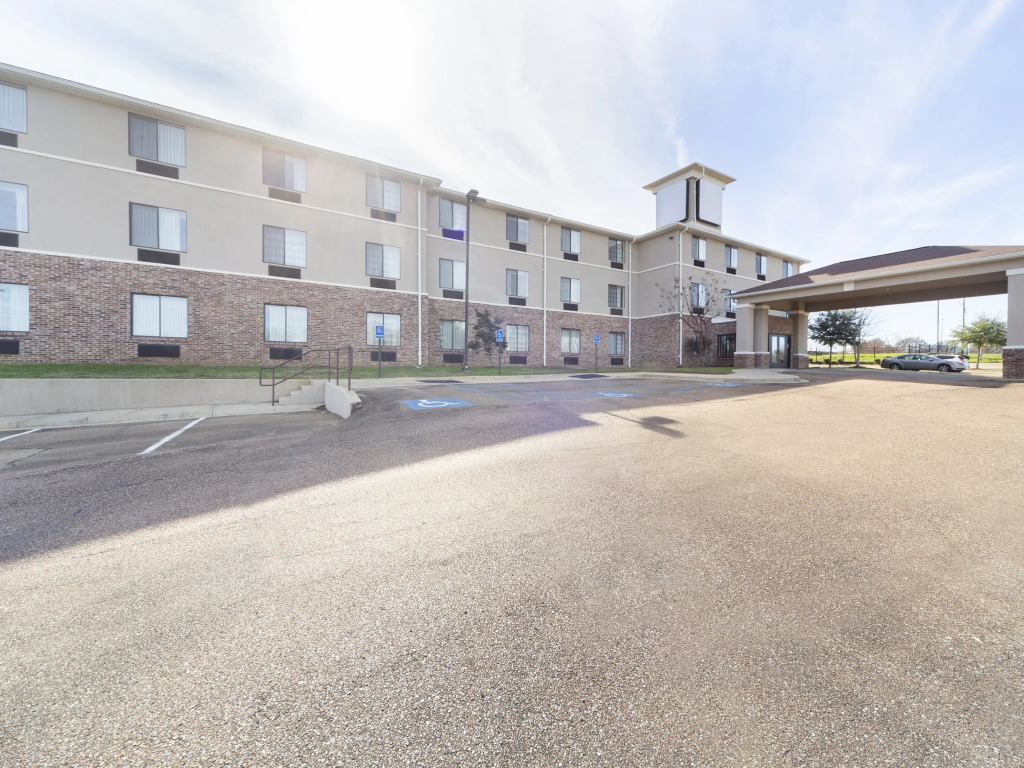 Ramada by Wyndham Jackson MS - photo 14