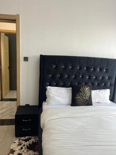 Comfort Modern Retreat Residencies With Swimming Pool Fully Equipped Gym And Rooftop Chillspot With Amazing Breathtaking City Views