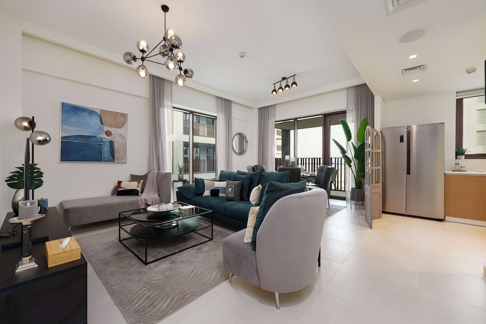 Maison Privee Alluring Modern Apt in Dubai Creek Beach — 4-Star Luxury Hotel in Dubai, United Arab Emirates