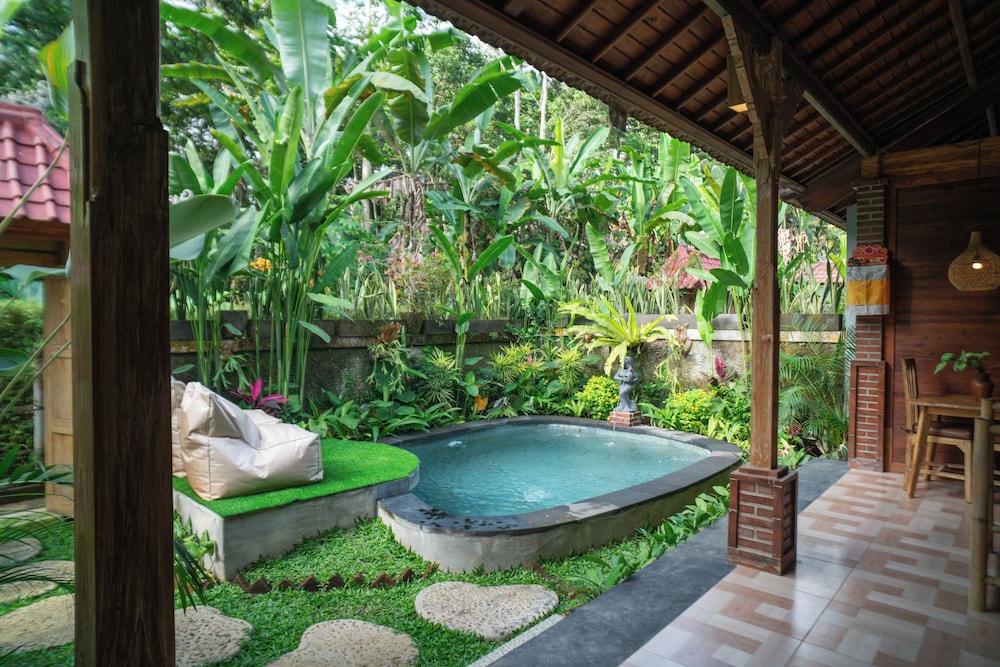 Prayatna Villas — 4-Star Luxury Hotel in Ubud, Indonesia