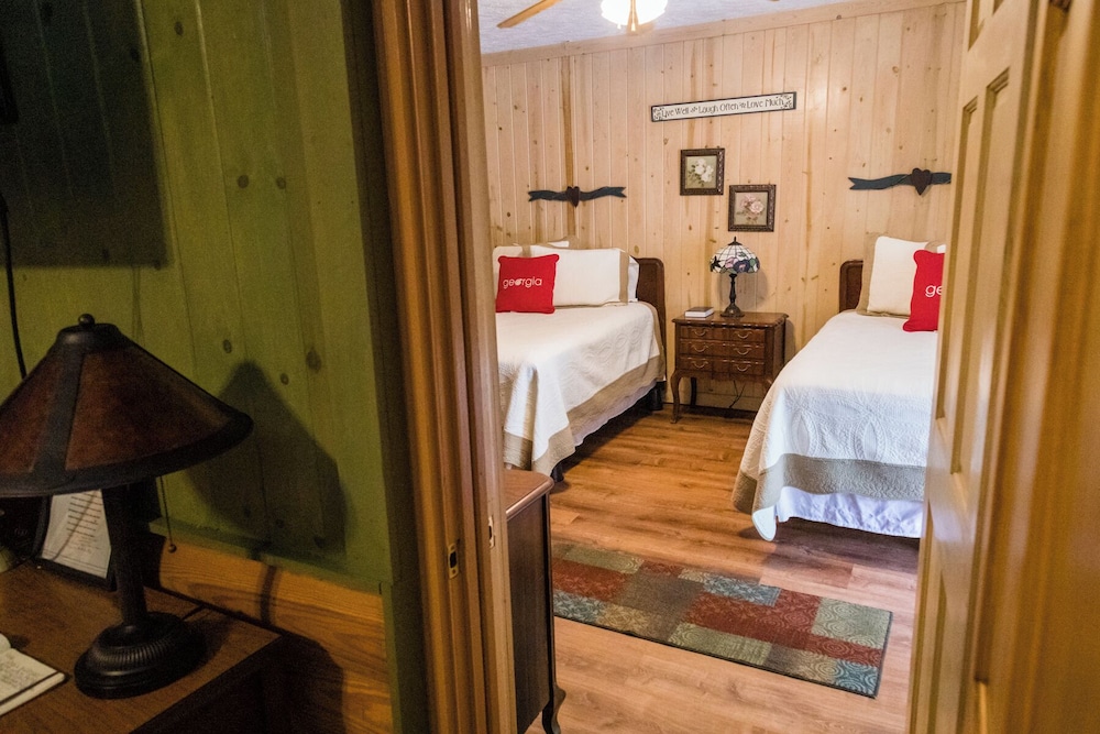 Mountain Aire Cottages & Inn - photo 89